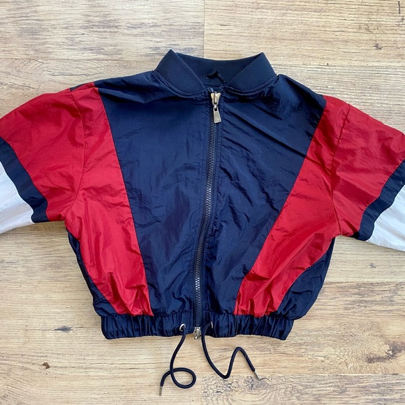 Cropped Jacket - Picture 2 of 4